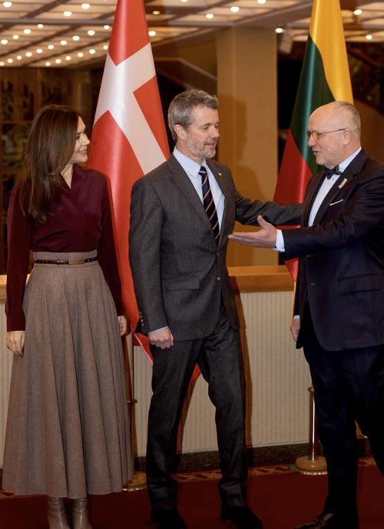 Kongeparet møter parlamentsformannen
